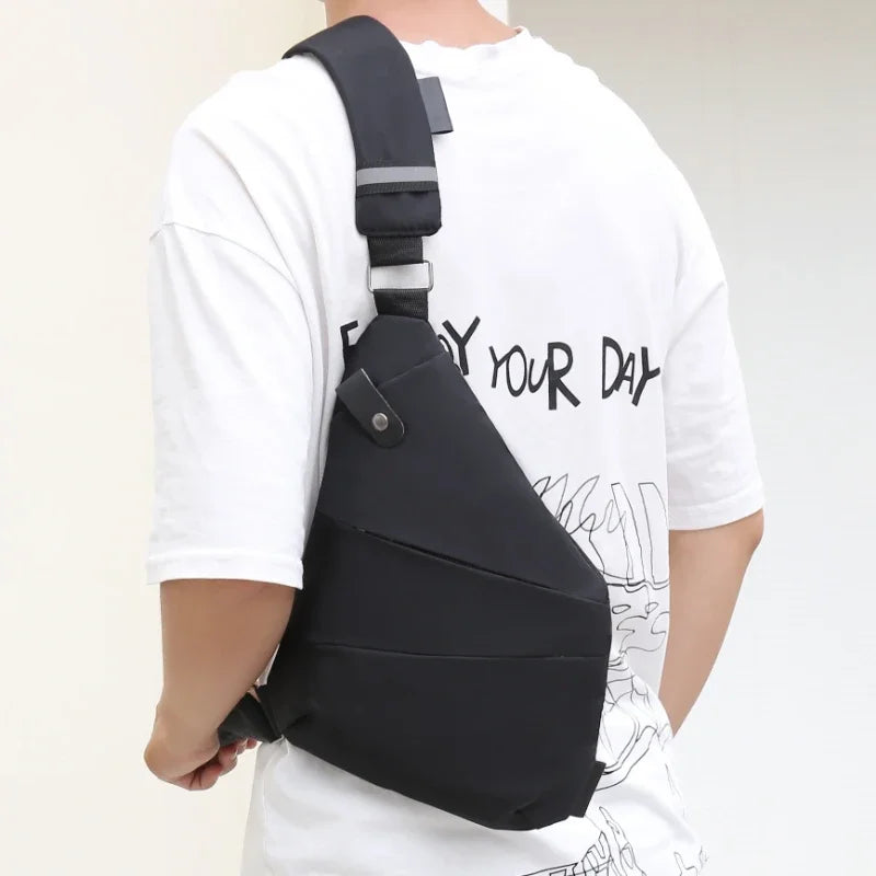 Herrenmodell Sling-Brusttasche mit Anti-Diebstahl-Design